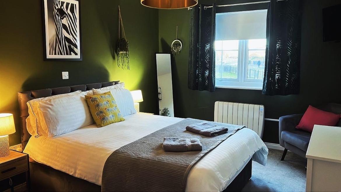Holiday home Riverside View - Large, Modern 4 Bedroom House With Hot Tub Wooler